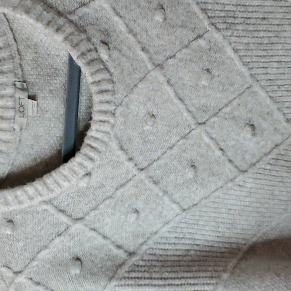 LOFT Bobble Poncho Sweater in Pale Oat Heather Size XL/XXL - Picture 4 of 9